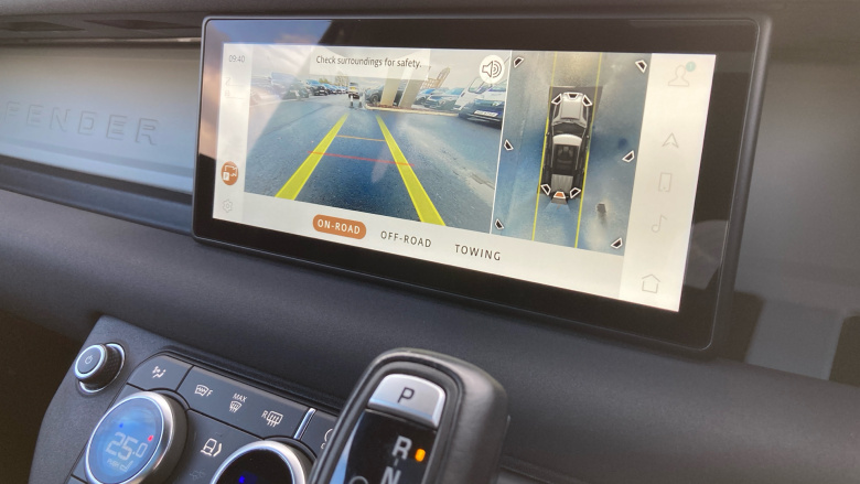 Land Rover Defender 3.0 D250 X-Dynamic SE 110 5dr Auto Diesel Estate